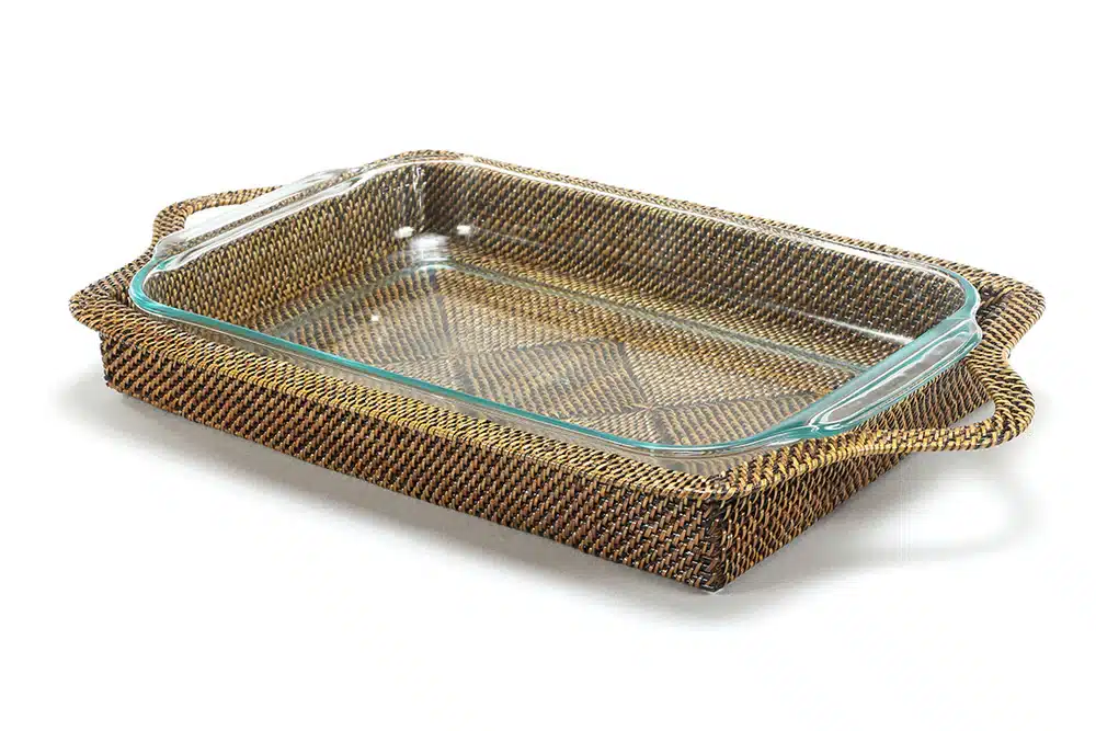Rectangular Casserole Basket with Pyrex 4qt Baker